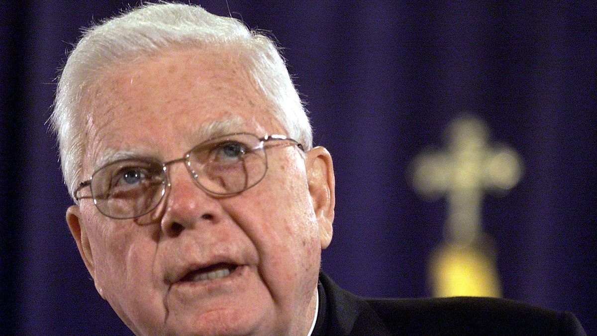Disgraced former archbishop of Boston, Cardinal Bernard Law, has died in Rome at 86.