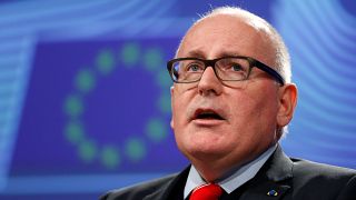 Comissão Europeia pede "medida bombástica" contra Polónia
