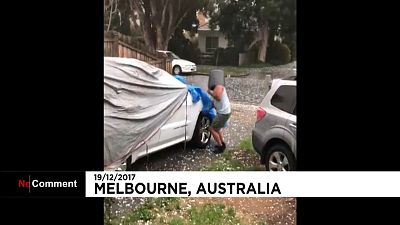 Tempestade de granizo ataca Melbourne