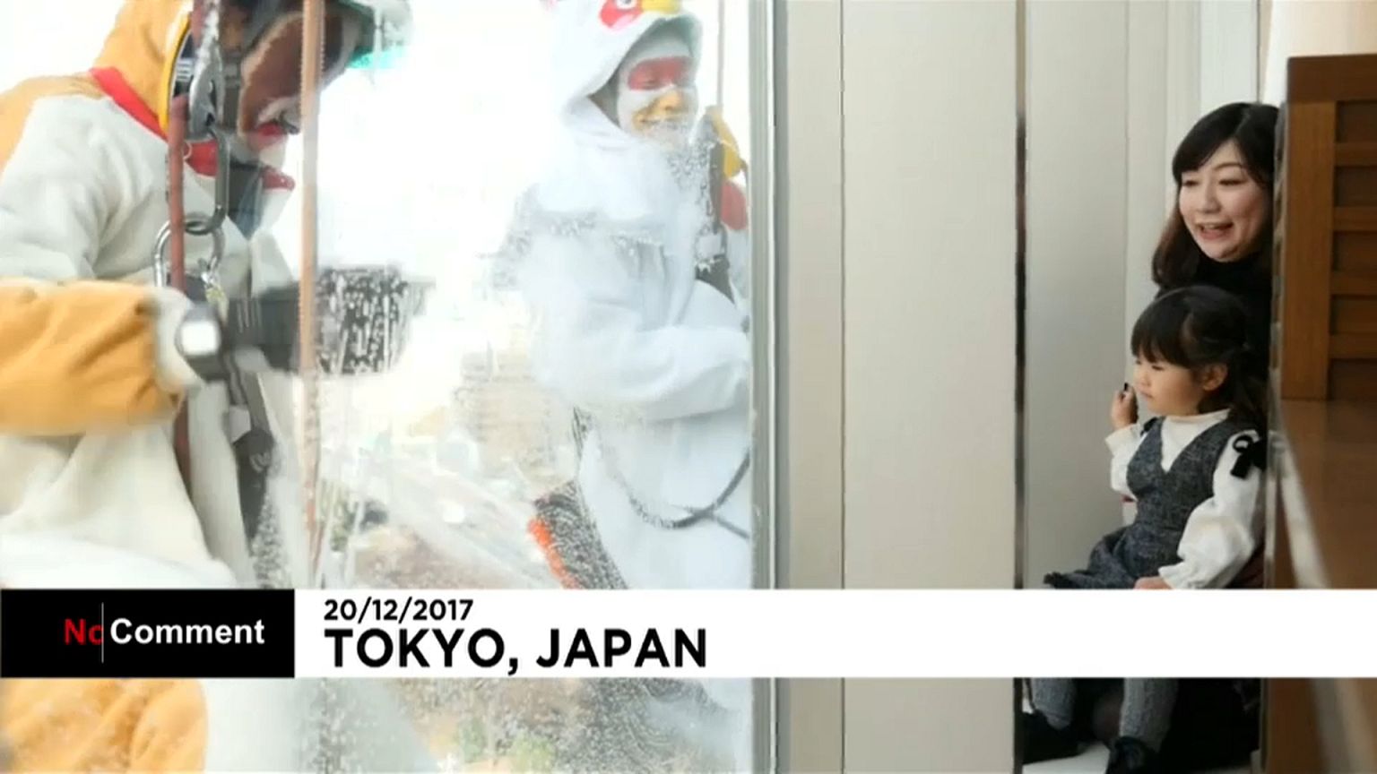 O novo ano japonês festeja-se até a lavar janelas
