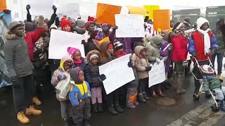 Menekültek tüntettek Németországban