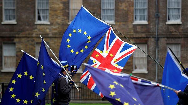 Brexit: Η μεταβατική περίοδος λήγει το 2020 Brexit: Η μεταβατική περίοδος λήγει το 2020