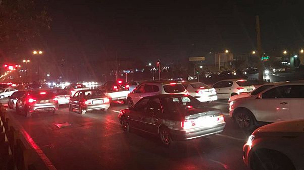 گزارش خبرنگار یورونیوز از زمین لرزه تهران گزارش خبرنگار یورونیوز از زمین لرزه تهران