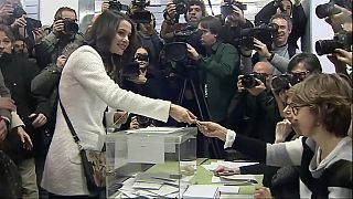 Votan los principales candidatos a la Generalitat