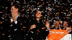 Catalan Ciudadanos leader Ines Arrimadas (C) smiles next to Ciudadanos 