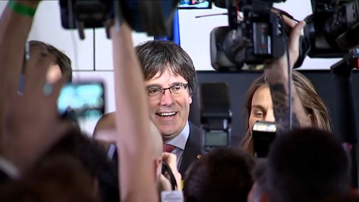 Carles Puigdemont: Wahlen sind "schallende Ohrfeige für Rajoy"