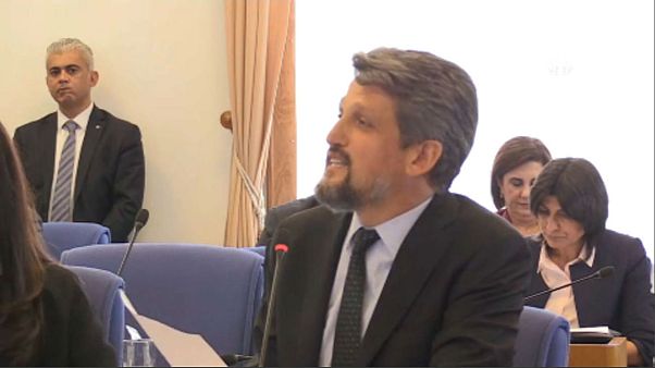 Τούρκος βουλευτής καταγγέλει σχέδιο δολοφονίας αντιφρονούντων Τούρκος βουλευτής καταγγέλει σχέδιο δολοφονίας αντιφρονούντων