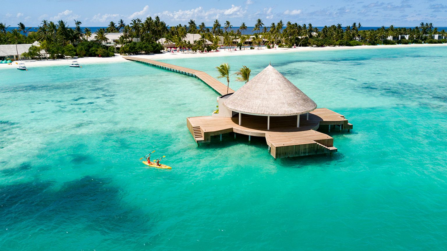 Can you spend your holidays in the Maldives for an affordable price?