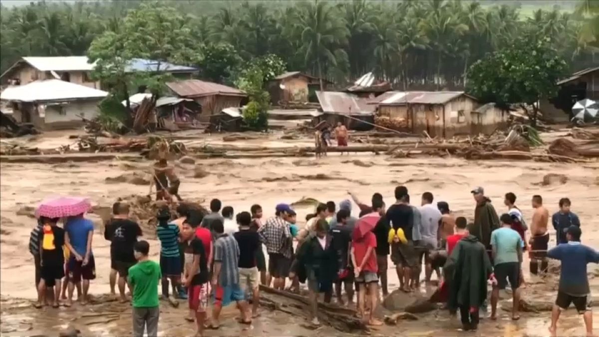 Filippine: oltre 180 morti per una tempesta tropicale