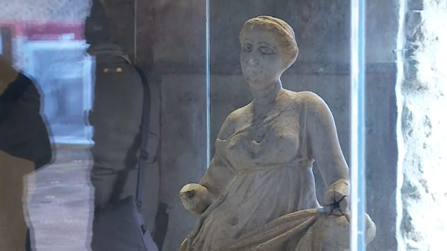 Las autoridades italianas abren al público tres nuevas domus en Pompeya