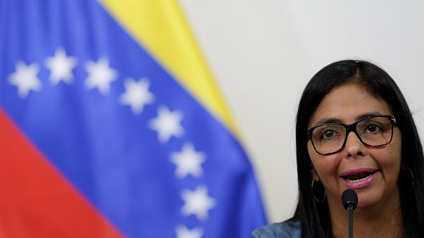Venezuela'da 80 muhalif serbest bırakıldı 2 diplomat sınır dışı edildi Venezuela'da 80 muhalif serbest bırakıldı 2 diplomat sınır dışı edildi