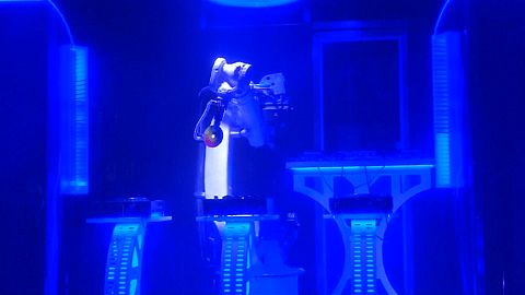 The Robot at Czech Club Karlovy Lazne