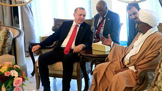 الرئيس السوداني يشيد بمواقف الرئيس التركي في التصدي لأمريكا