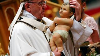 Papa sublinha drama dos refugiados na Missa do Galo