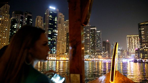تأشيرة التونسيات إلى الإمارات أداة خلافات سياسية؟ تأشيرة التونسيات إلى الإمارات أداة خلافات سياسية؟