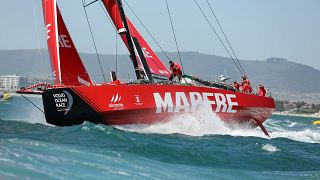 El 'Mapfre' entra en Melbourne y gana su segunda etapa consecutiva