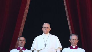"Urbi et Orbi", il Papa parla del dolore del mondo