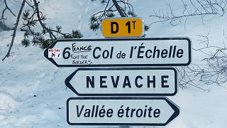 Fransız Alplerinde 150 kayakçı telekabinlerde mahsur kaldı