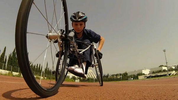Suriyeli mülteci çocuklar spor yaparak hayata tutunmaya çalışıyor Suriyeli mülteci çocuklar spor yaparak hayata tutunmaya çalışıyor