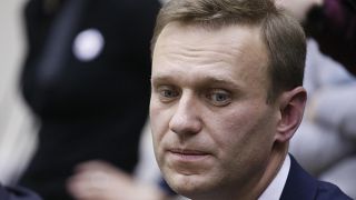 Opposition figurehead Navalny banned from Russian presidential election