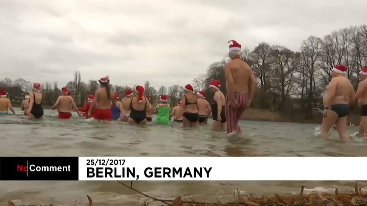 Berlin'de ilginç Noel kutlaması