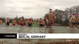 Berlin'de ilginç Noel kutlaması