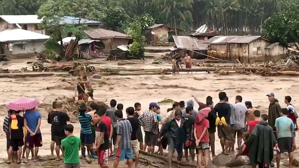 Vietnam'da Tembin Tayfunu endişesi Vietnam'da Tembin Tayfunu endişesi