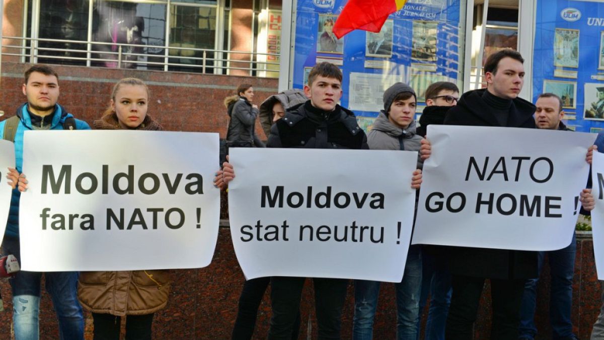 Pro-Russia Party of Socialists protest the NATO liason office in Chisnau