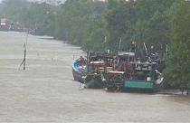 Behörden in Vietnam: Tropensturm "Tembin" ist schwächer geworden