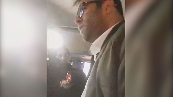Parlamentare israeliano contro famiglie palestinesi: "Tuo figlio è un cane" Parlamentare israeliano contro famiglie palestinesi: "Tuo figlio è un cane"