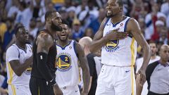 NBA: Warriors besiegen Cavaliers 