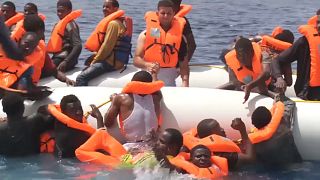 В Средиземном море спасены более 200 мигрантов