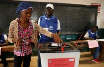 Liberya'da oy sayım işlemi sürüyor