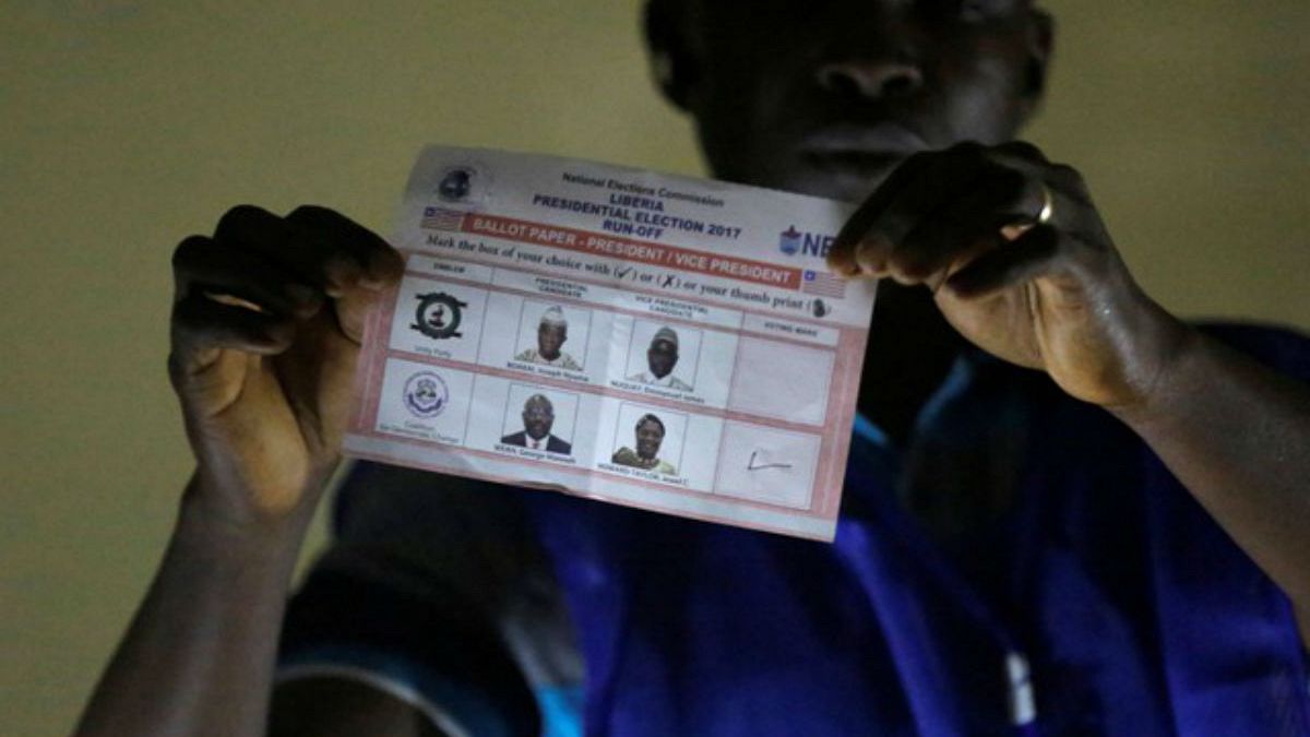 Συνεχίζεται η καταμέτρηση των ψήφων στη Λιβερία