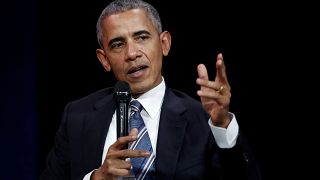 Obama a közösségi média veszélyeiről és a vezetők felelősségéről
