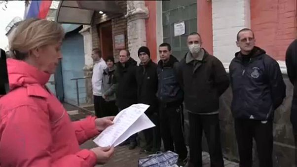 Ουκρανία: Άρχισε η ανταλλαγή κρατουμένων Ουκρανία: Άρχισε η ανταλλαγή κρατουμένων