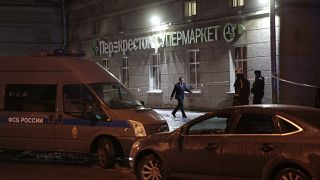 Russia: several injured in St Petersburg shopping centre blast