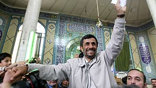 احمدی نژاد: اگر رهبری زمانی چیزی گفت و شما نظر دیگری داشتی باید بمیری؟
