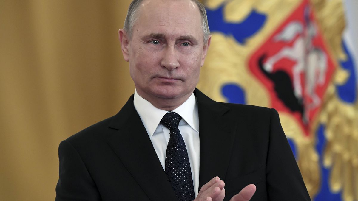Bombenexplosion in St. Petersburg: Putin spricht von Terror