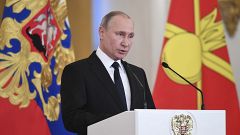 Putin: St. Petersburg patlaması bir 'terör eylemi'