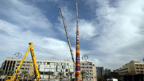 Tel Aviv: 36 Meter hoher Lego-Turm für verstorbenen Jungen Tel Aviv: 36 Meter hoher Lego-Turm für verstorbenen Jungen