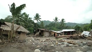 Filippine: i danni del tifone "Tembin"
