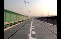 China constrói estrada fotovoltaica