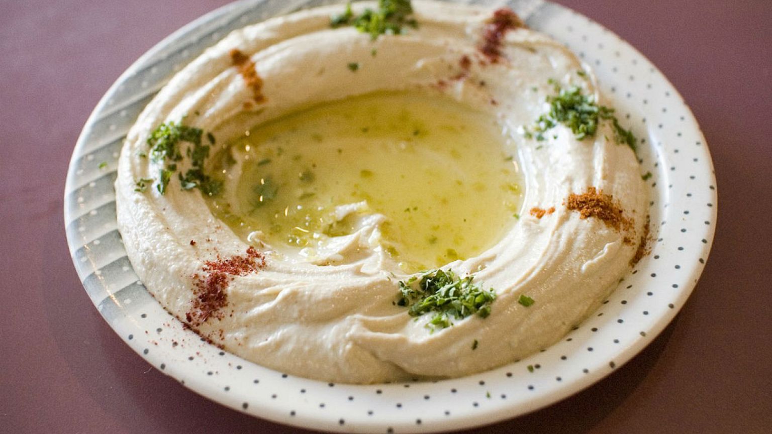 طبق الحمص في قلب الصراع الفلسطيني الإسرائيلي