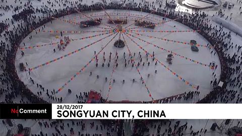 Venda de peixe em festival chinês bate recorde de vendas