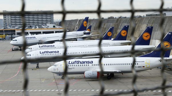 «Στο στόχαστρο» η Lufthansa για τις ανατιμήσεις στα εισιτήρια «Στο στόχαστρο» η Lufthansa για τις ανατιμήσεις στα εισιτήρια