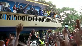 Liberyalı efsanevi futbolcu Weah devlet başkanı seçildi