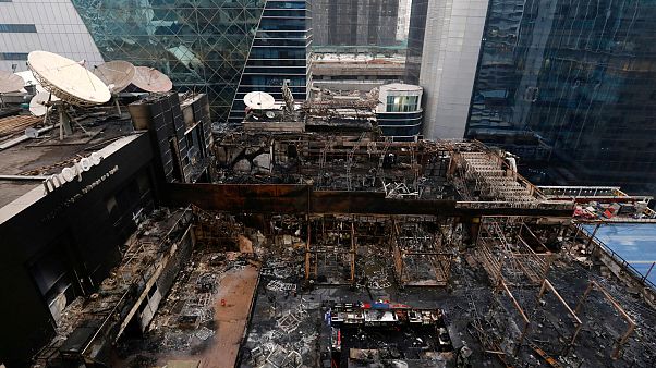 15 قتيلا في حريق ضخم بمومباي الهندية 15 قتيلا في حريق ضخم بمومباي الهندية