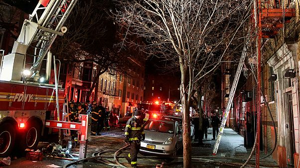 Etats-Unis : 12 morts dans un incendie à New York Etats-Unis : 12 morts dans un incendie à New York