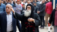 Priester am Tatort in Helwan